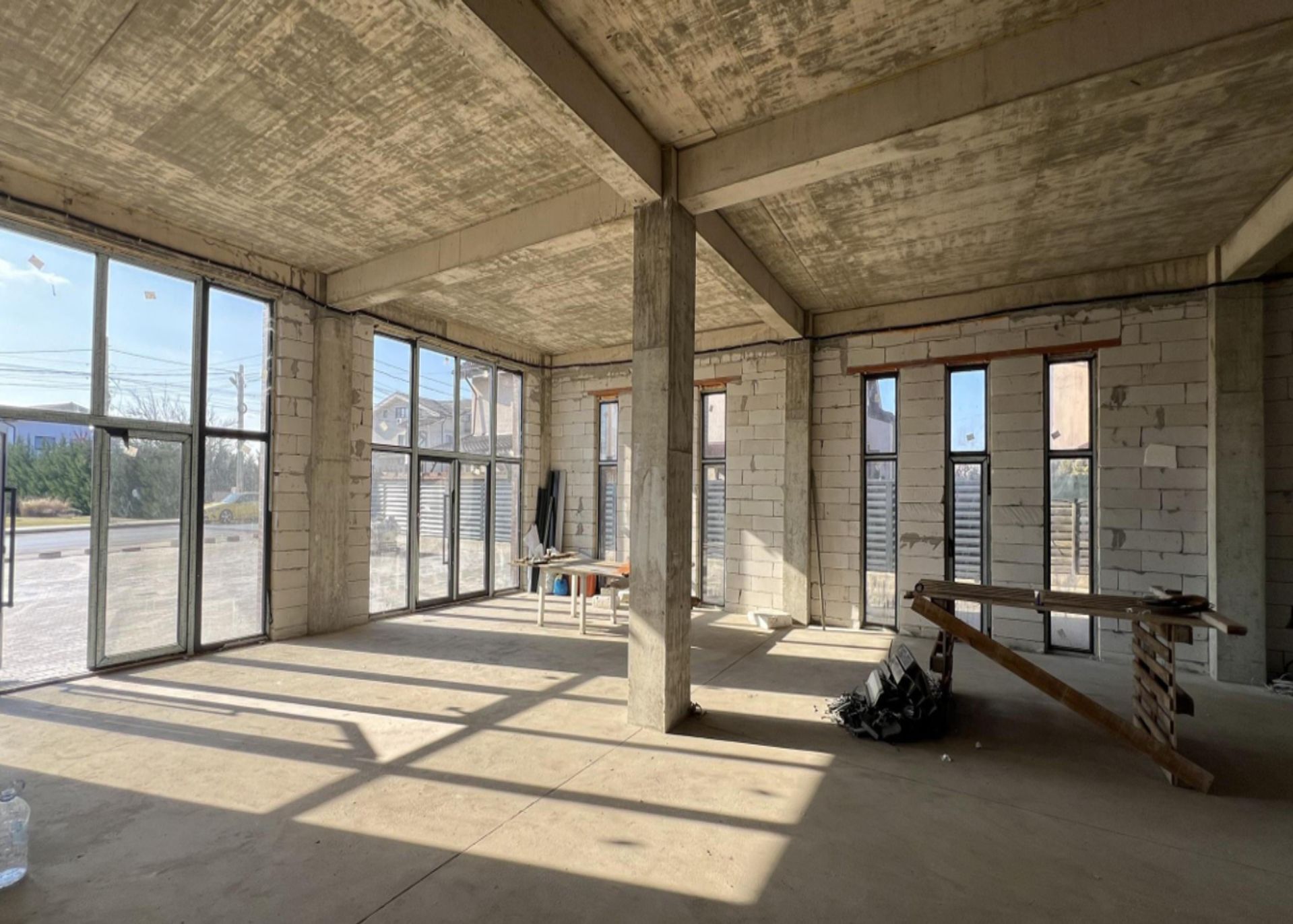 spatiu comercial de inchiriat Tunari , poza interior parter.jpeg