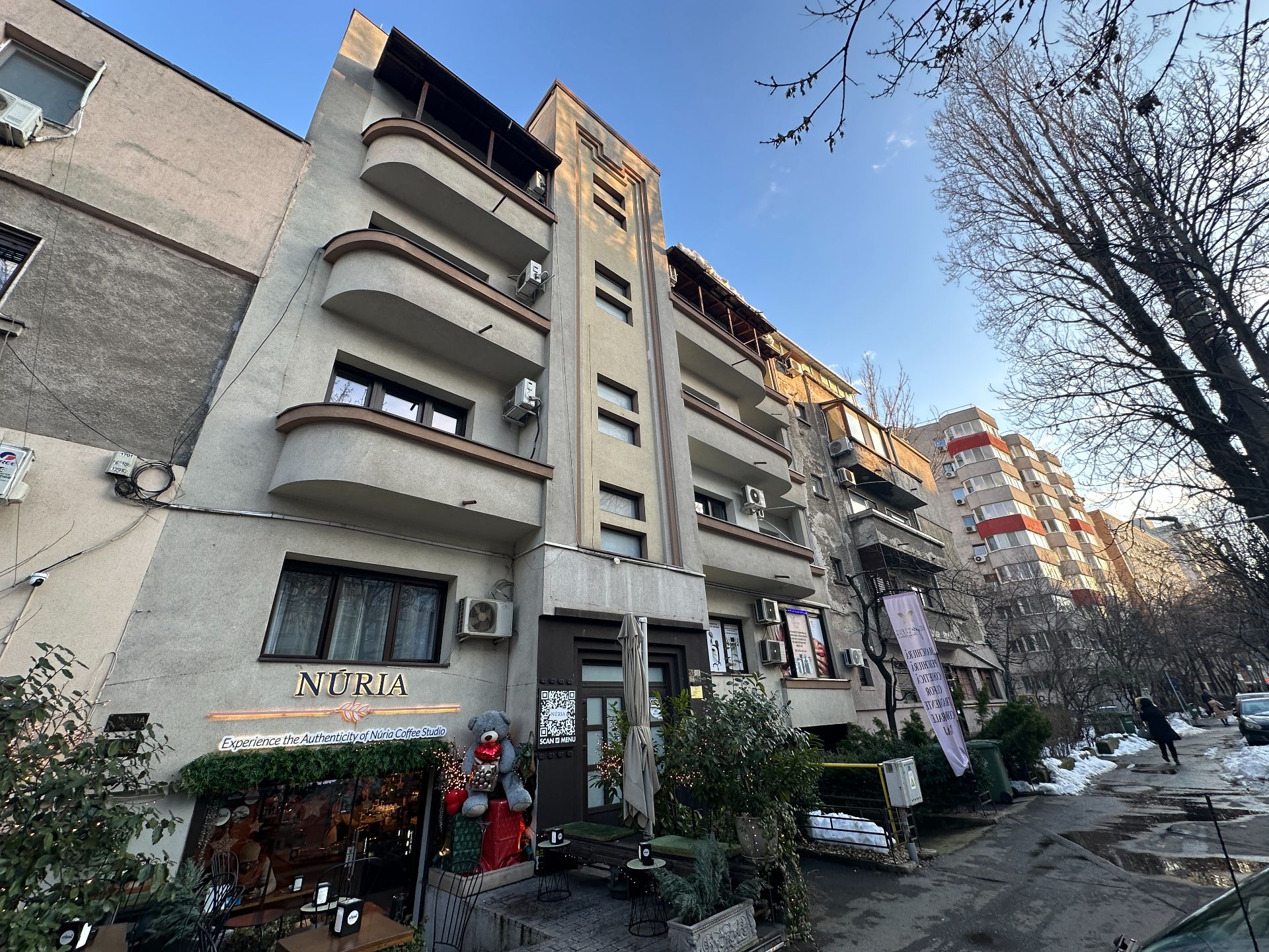 spatiu de vanzare, poza exterioara.JPG