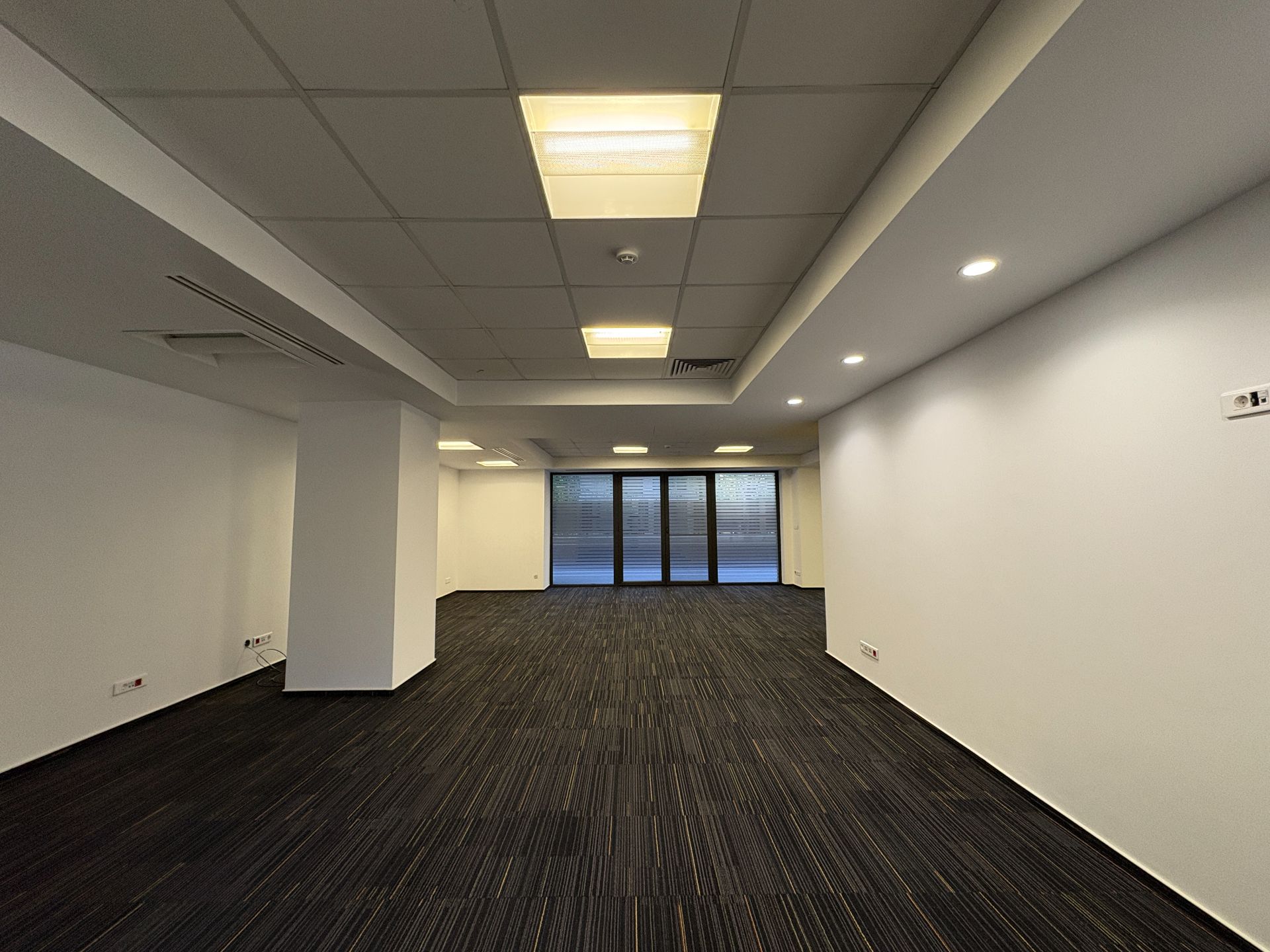 Ceasornicului 17 - parter - poza2.JPG