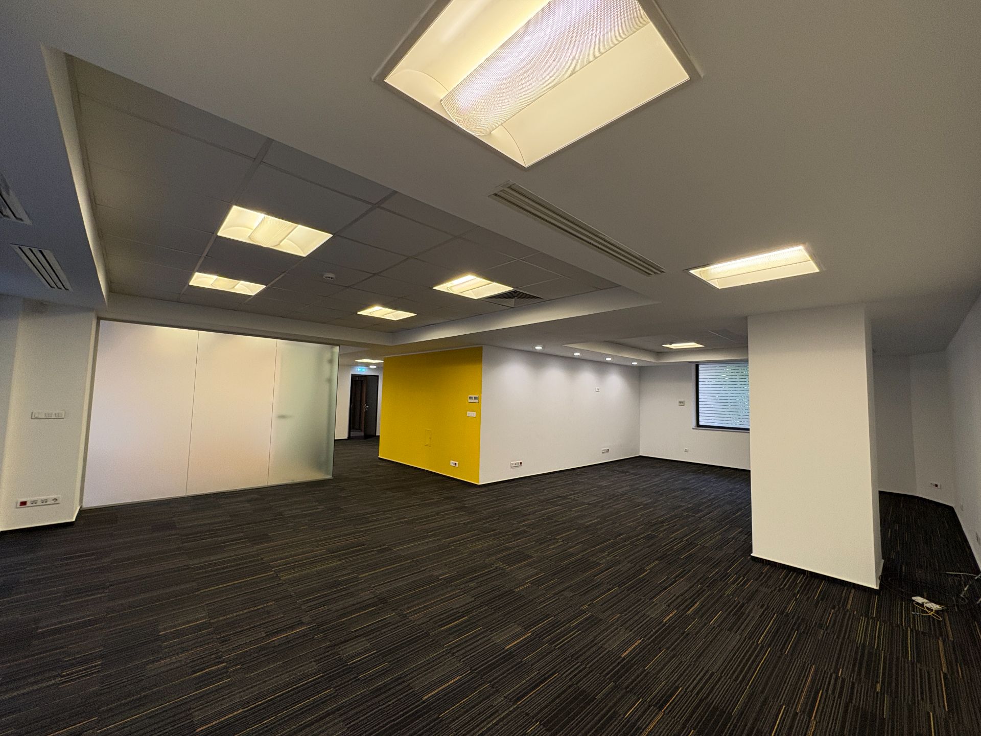 Ceasornicului 17 - parter - poza3.JPG