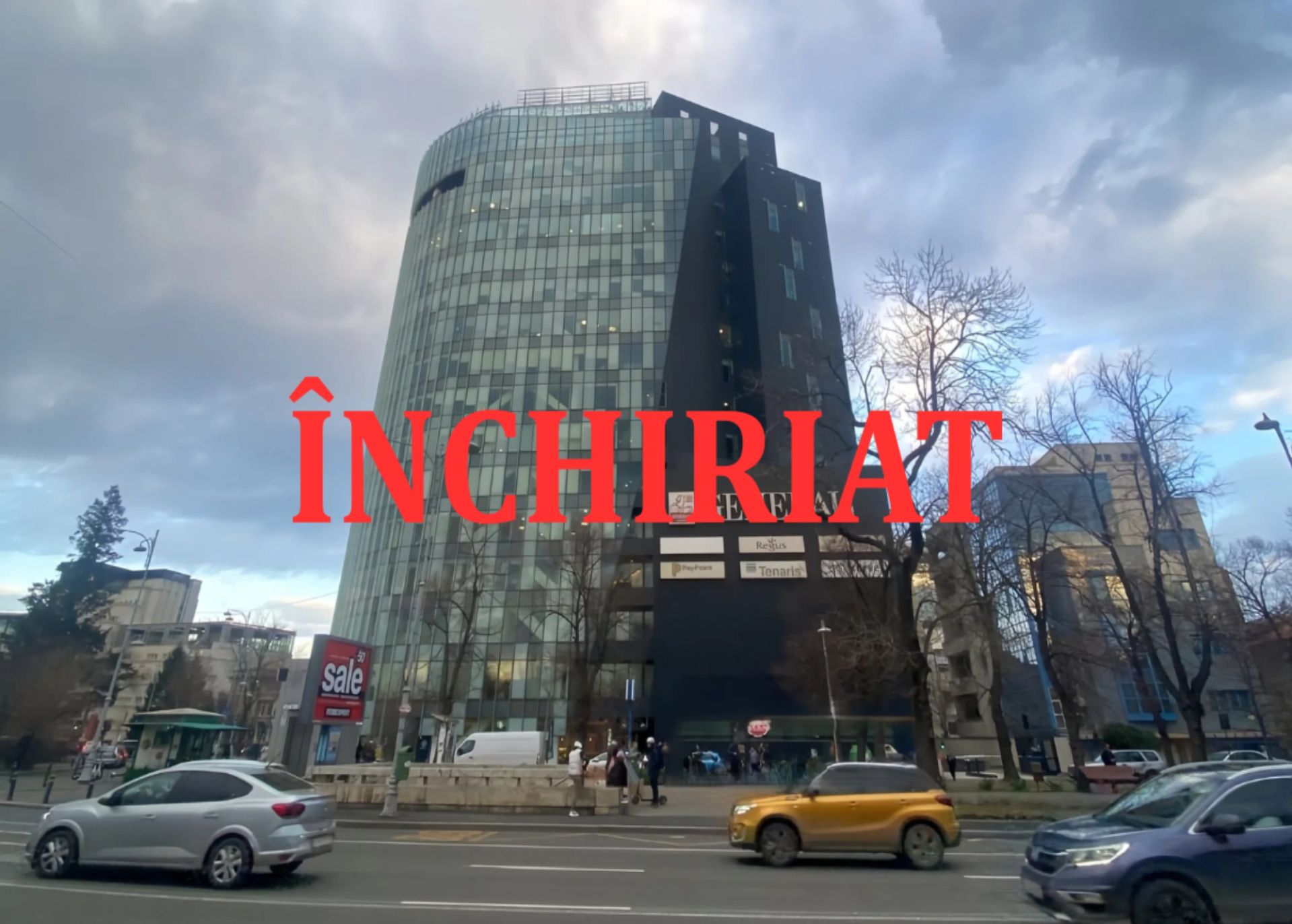 Charles de gaulle plaza.jpeg