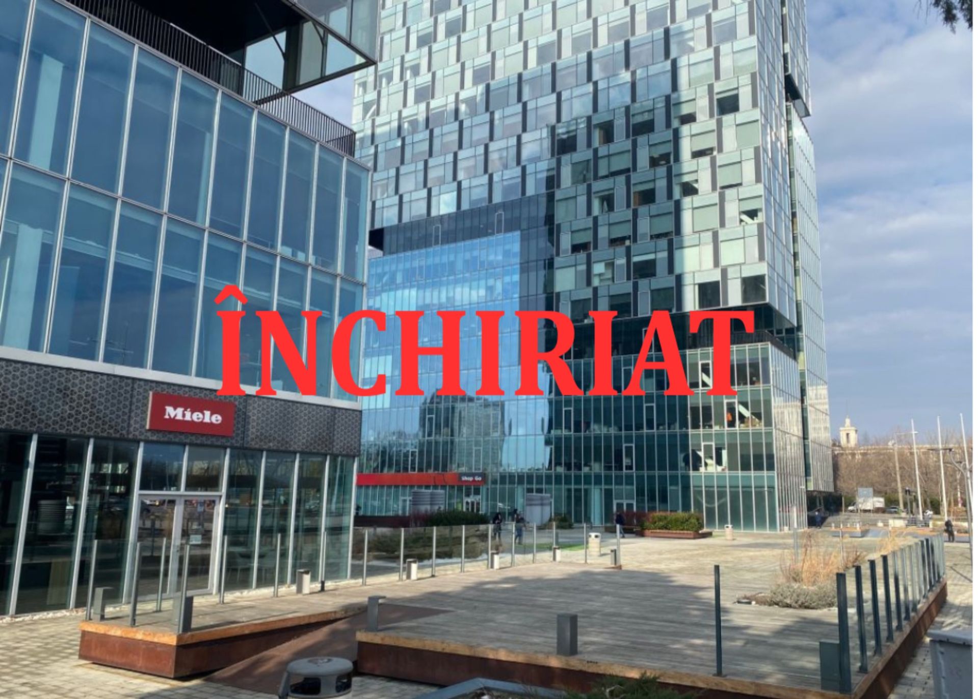 spatiu comercial de inchiriat- poza 1-redimensionată-la-2000x1430.jpeg