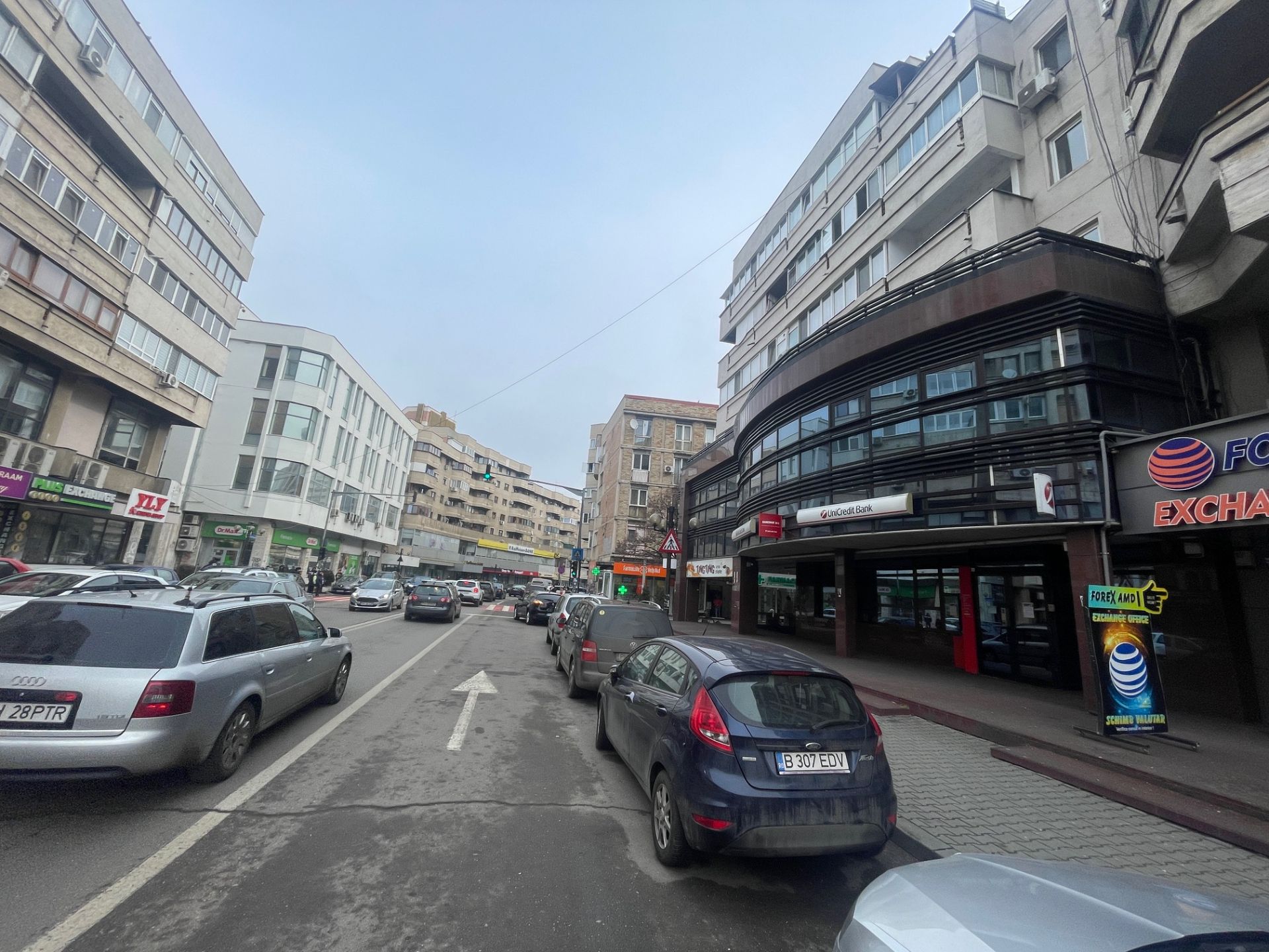 2 Piata Victoriei 3, bloc Unirea.JPG