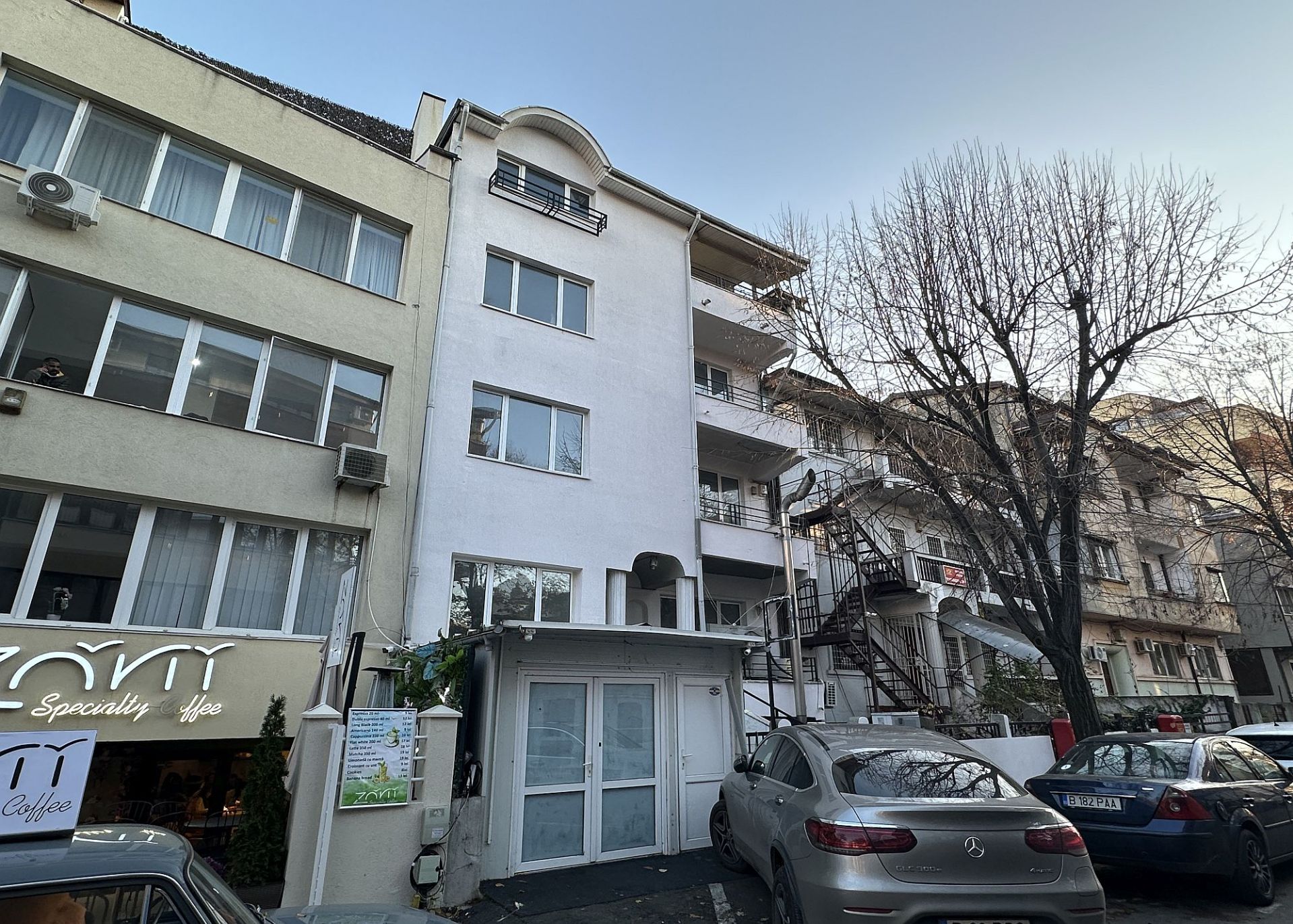 Zarii 12 - poza 3.JPG